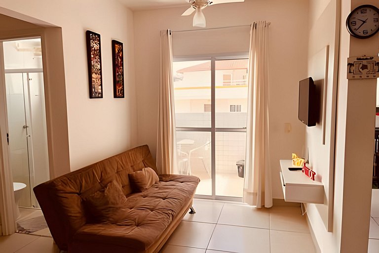 Piscina/Sauna a 250m Praia Toninhas c/ AC e Wi-Fi