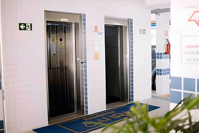 Piscina/Sauna a 250m Praia Toninhas c/ AC e Wi-Fi