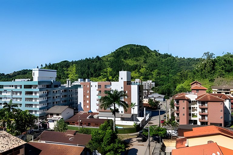 Apto 6 Pessoas • Piscina • 250m Praia • Wi-Fi • Ar