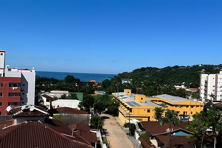 Apto 6 Pessoas • Piscina • 250m Praia • Wi-Fi • Ar