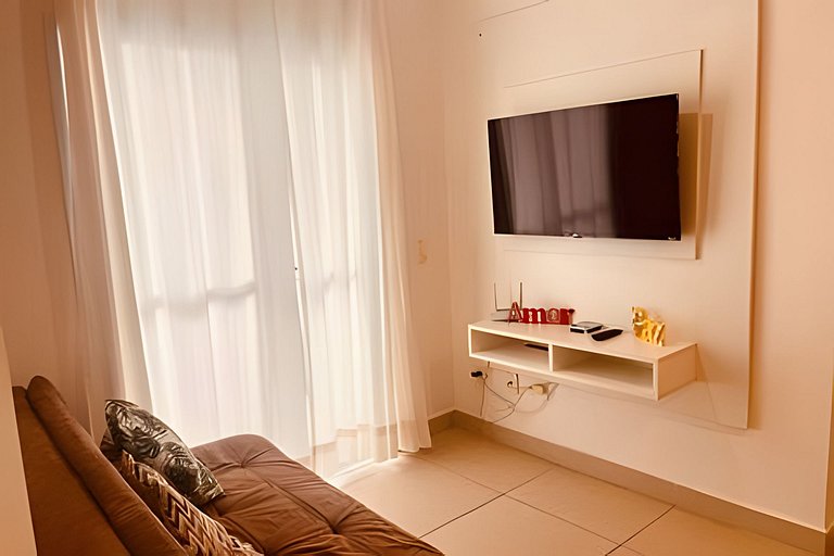 Piscina/Sauna a 250m Praia Toninhas c/ AC e Wi-Fi