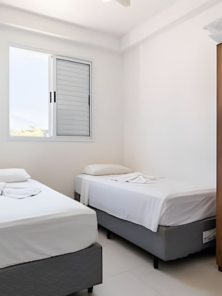 Apto para 6, a 250 metros da praia, enxoval, Wi-Fi e piscina