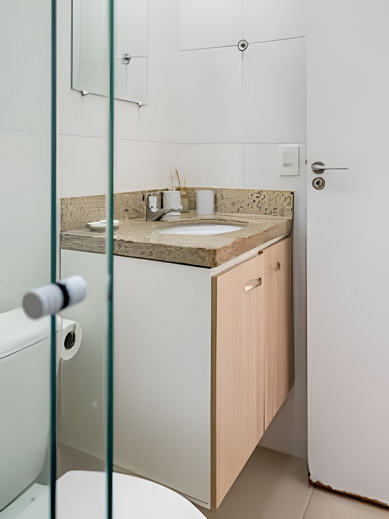 Apto para 6, a 250 metros da praia, enxoval, Wi-Fi e piscina