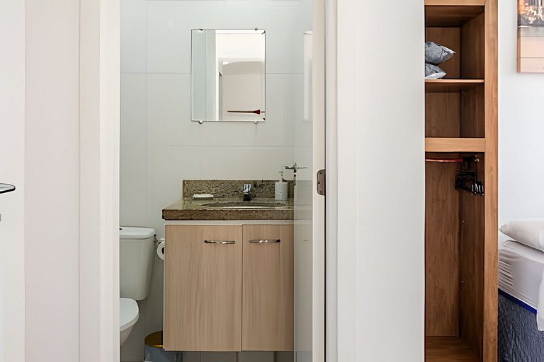 Apto para 6, a 250 metros da praia, enxoval, Wi-Fi e piscina