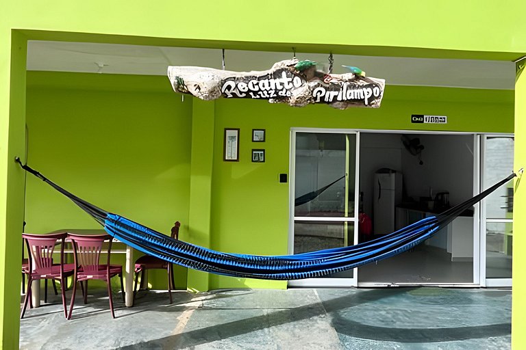 Casa 600m Enseada • AC • Churrasqueira