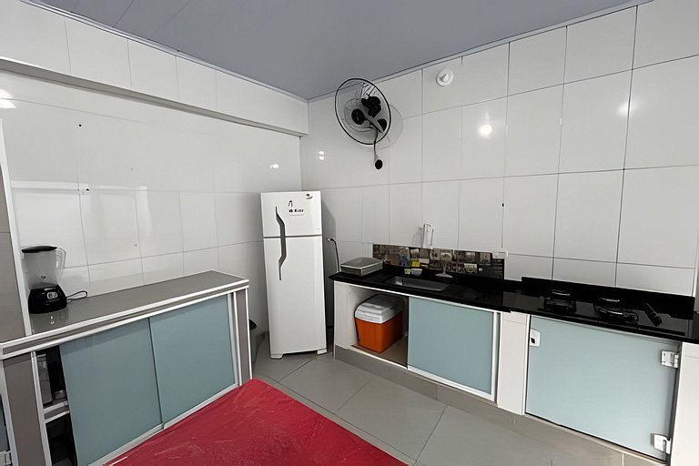 Casa 600m Enseada • AC • Churrasqueira