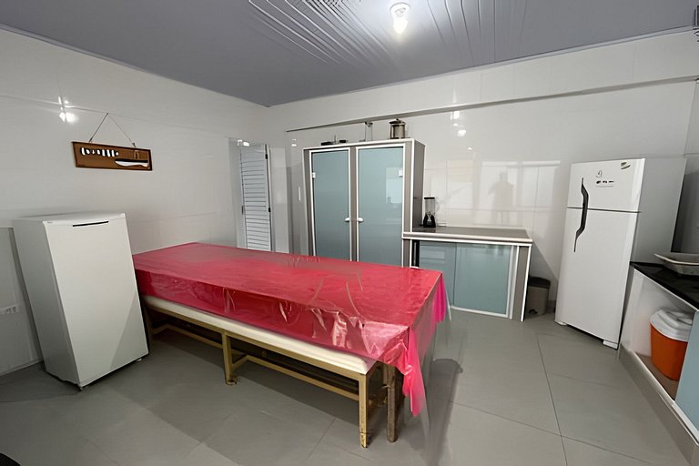 Casa 600m Enseada • AC • Churrasqueira