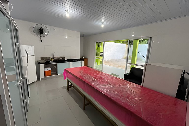 Casa 600m Enseada • AC • Churrasqueira