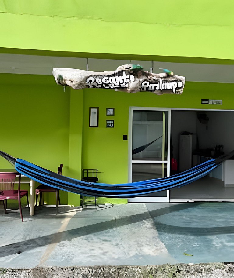 Casa 600m Enseada • AC • Churrasqueira