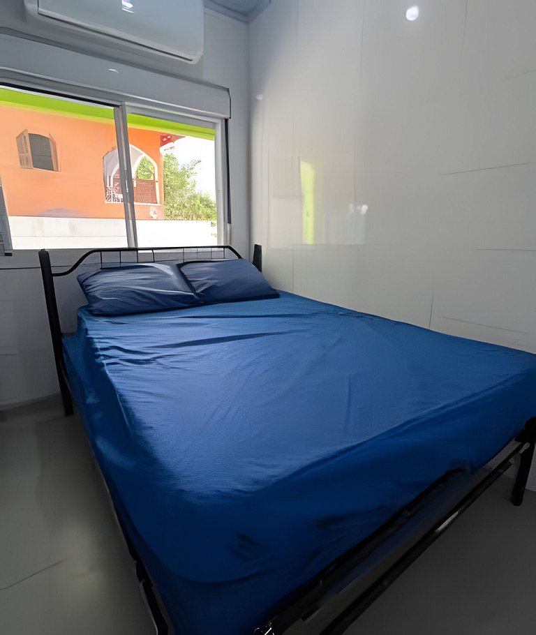 Casa 600m Enseada • AC • Churrasqueira