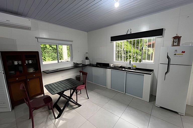 Kit 2 • 600m Enseada • AC • Churrasqueira