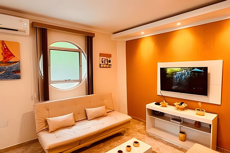 Studio 1º andar com pé na areia e perto de tudo.