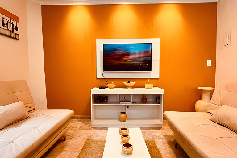 Studio 1º andar com pé na areia e perto de tudo.