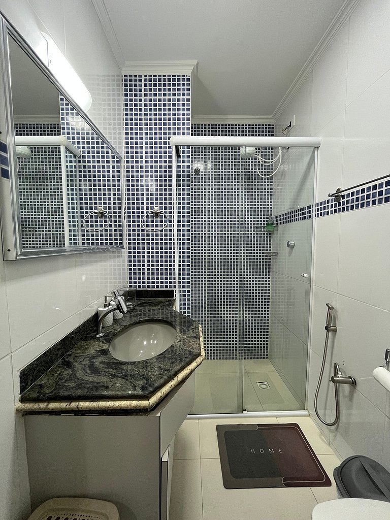 Resort: 2Q c/ Ar • 80m da Praia • Piscina & Tênis