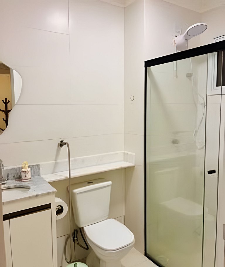 Lindo Apê a 300m Praia, com piscina e sauna