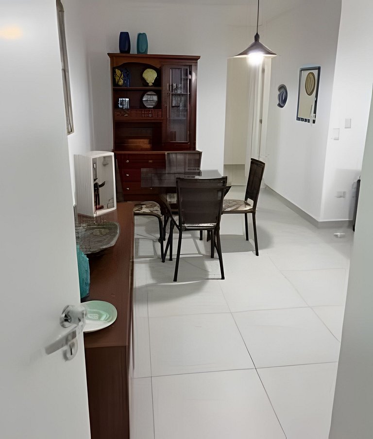 Lindo Apê a 300m Praia, com piscina e sauna