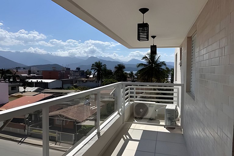 Apê novo c/ AC, churrasqueira, piscina e sauna!