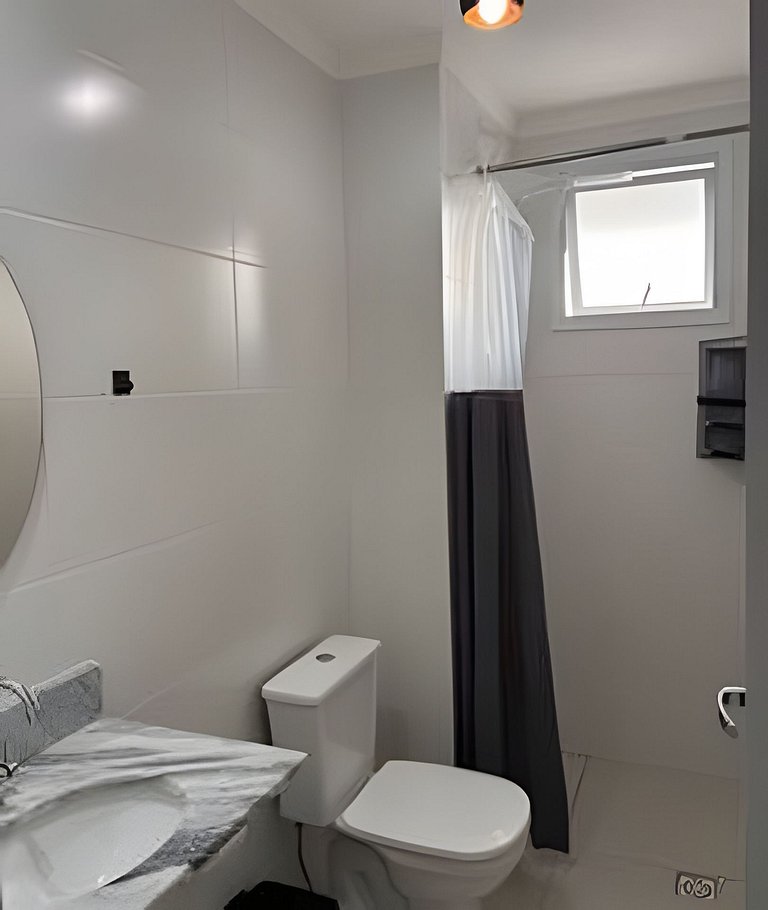 Apê novo, com AC e vista incrível, 300m da praia