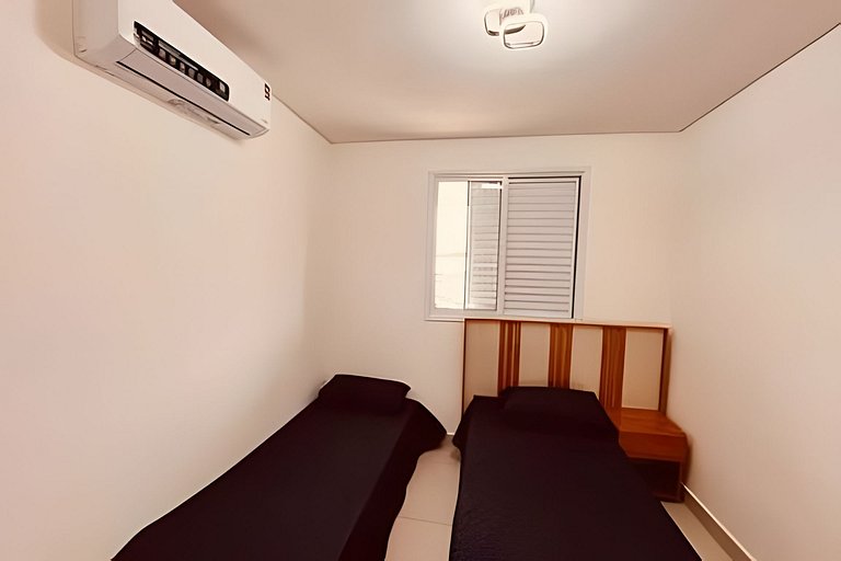 Apê novo c/ AC, churrasqueira, piscina e sauna!