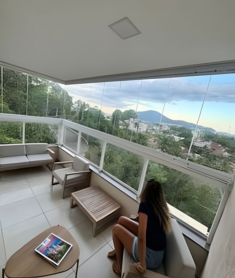 Apê novo c/ AC, churrasqueira, piscina e academia