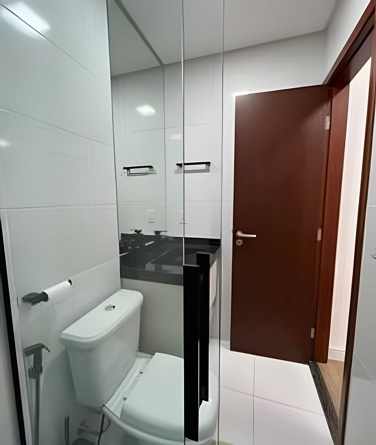 Apê novo c/ AC, churrasqueira, piscina e academia