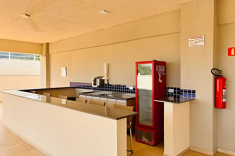 Apê novo c/ AC, churrasqueira, piscina e academia