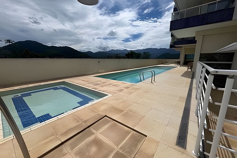 Apê novo c/ AC, churrasqueira, piscina e academia